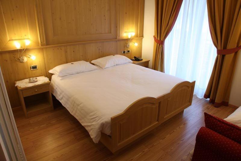 דימארו Hotel Gran Vacanze Rooms & Apartments חדר תמונה